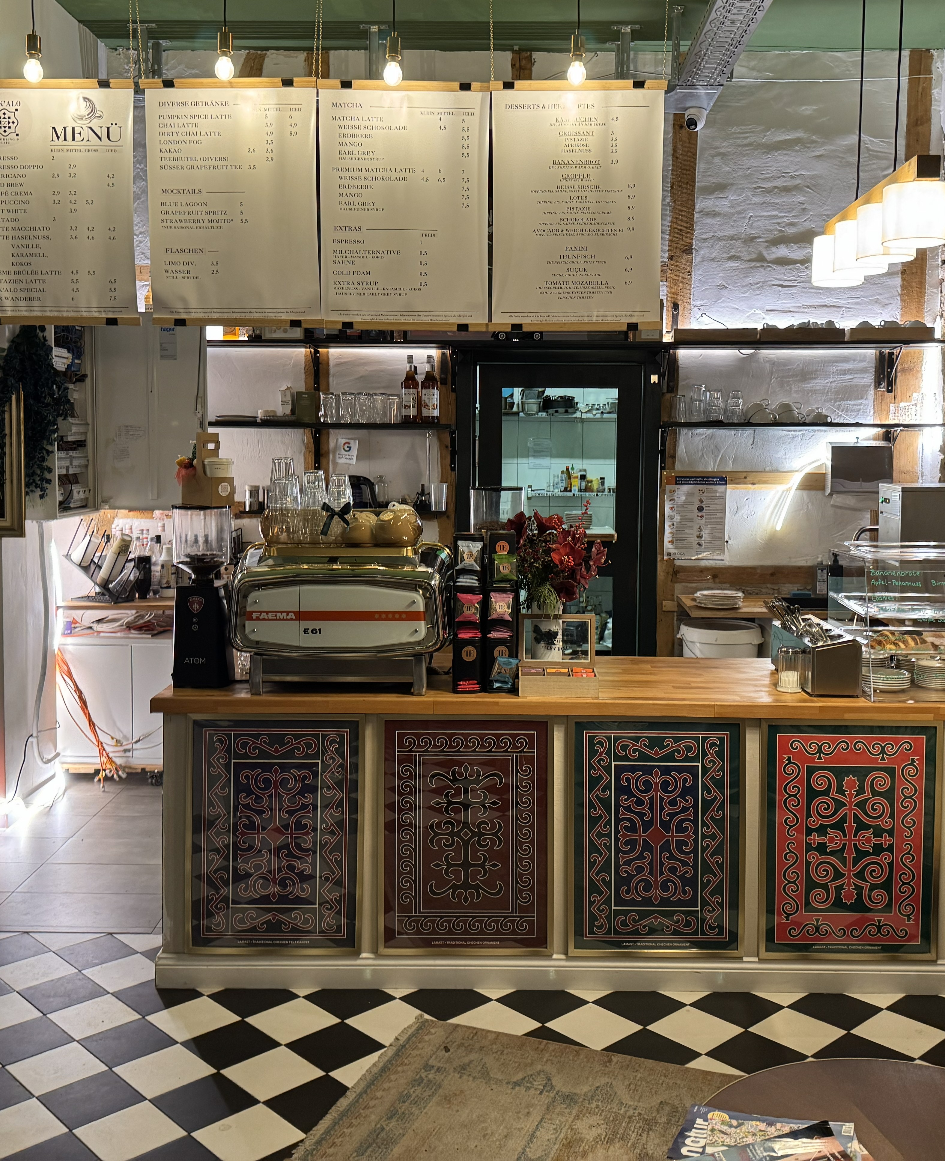 Nekalo Café Counter with Vintage Faema Espresso Machine